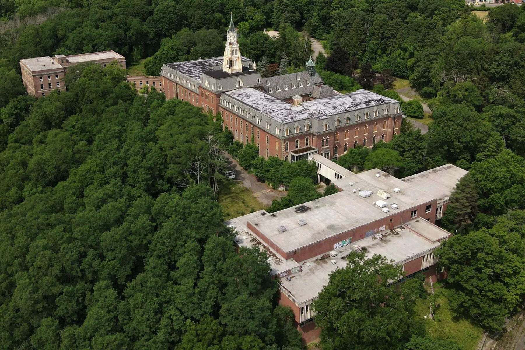The Kenwood site today, aerial view
